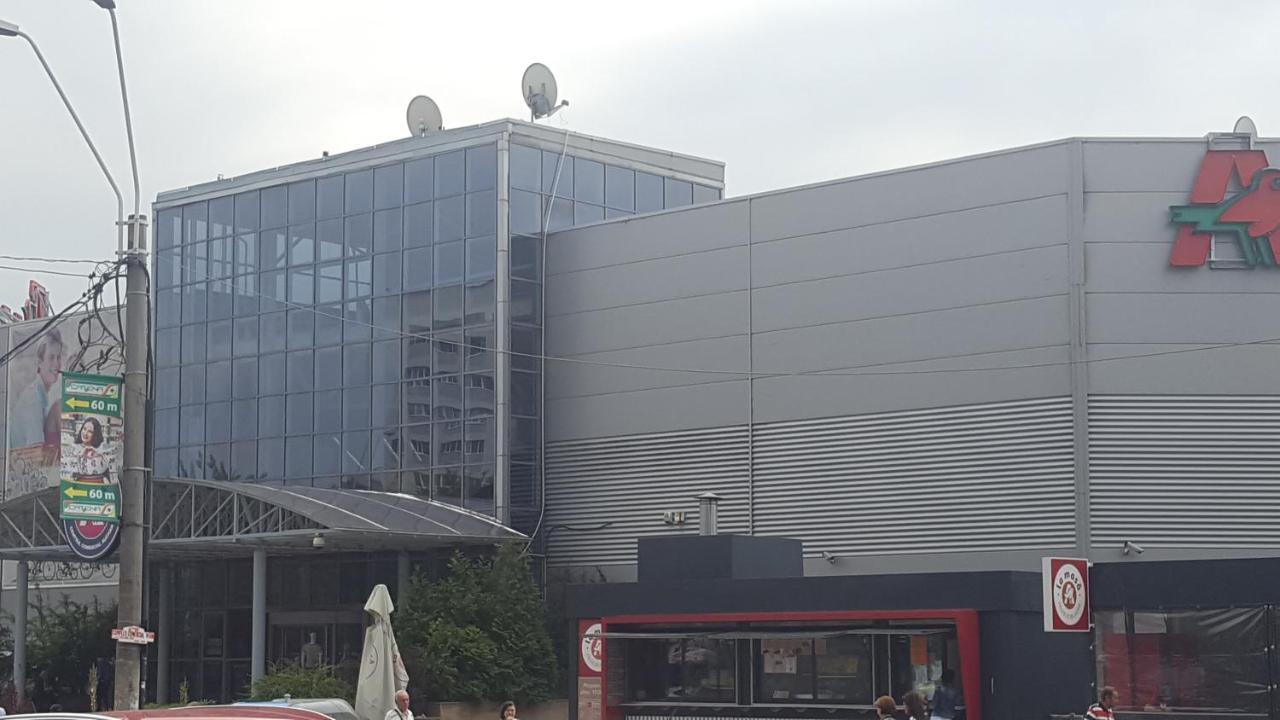 Central -Vitan -Auchan Бухарест Экстерьер фото